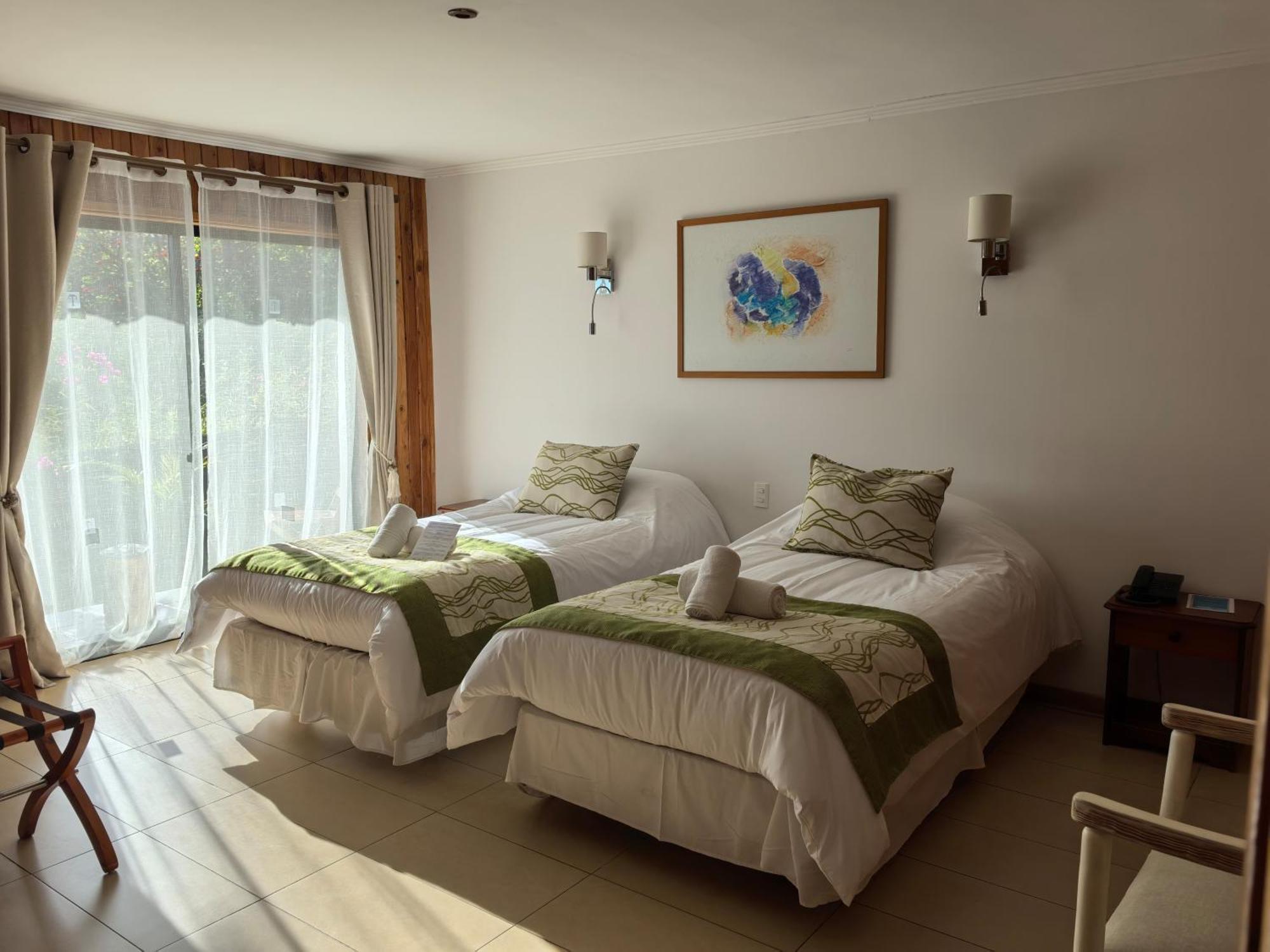Taha Tai Hotel Ханга Роа Екстериор снимка
